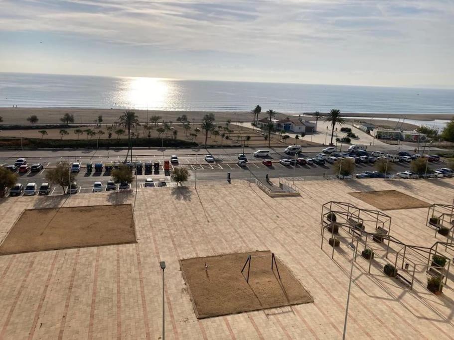 Vistas Frontales Al Mar Daire Empuriabrava Dış mekan fotoğraf