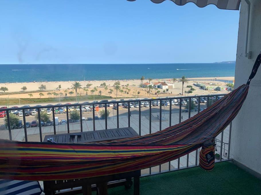 Vistas Frontales Al Mar Daire Empuriabrava Dış mekan fotoğraf