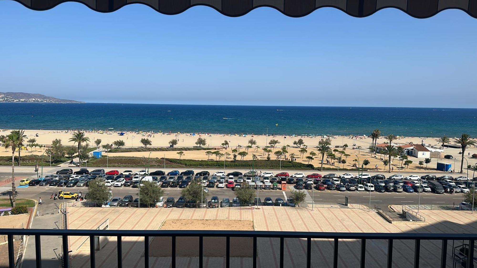 Vistas Frontales Al Mar Daire Empuriabrava Dış mekan fotoğraf