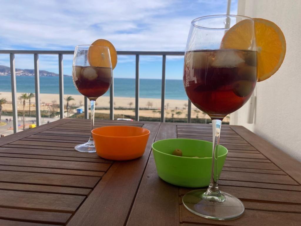 Vistas Frontales Al Mar Daire Empuriabrava Dış mekan fotoğraf